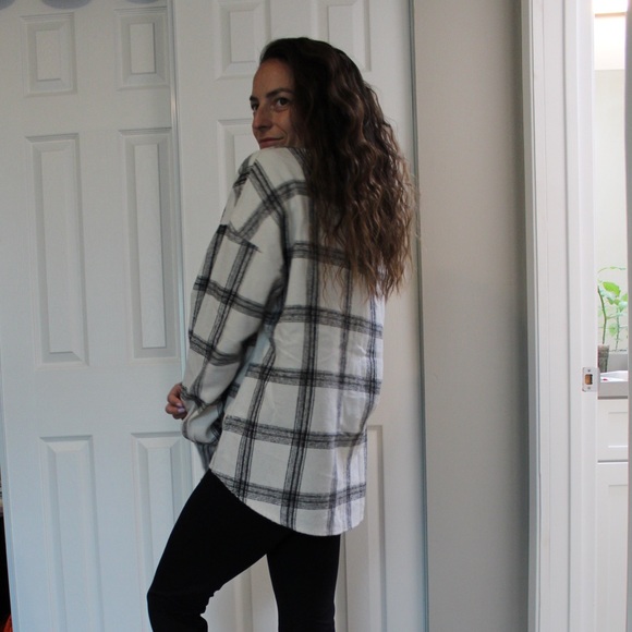 Long Sleeve Button Down - Picture 3 of 4